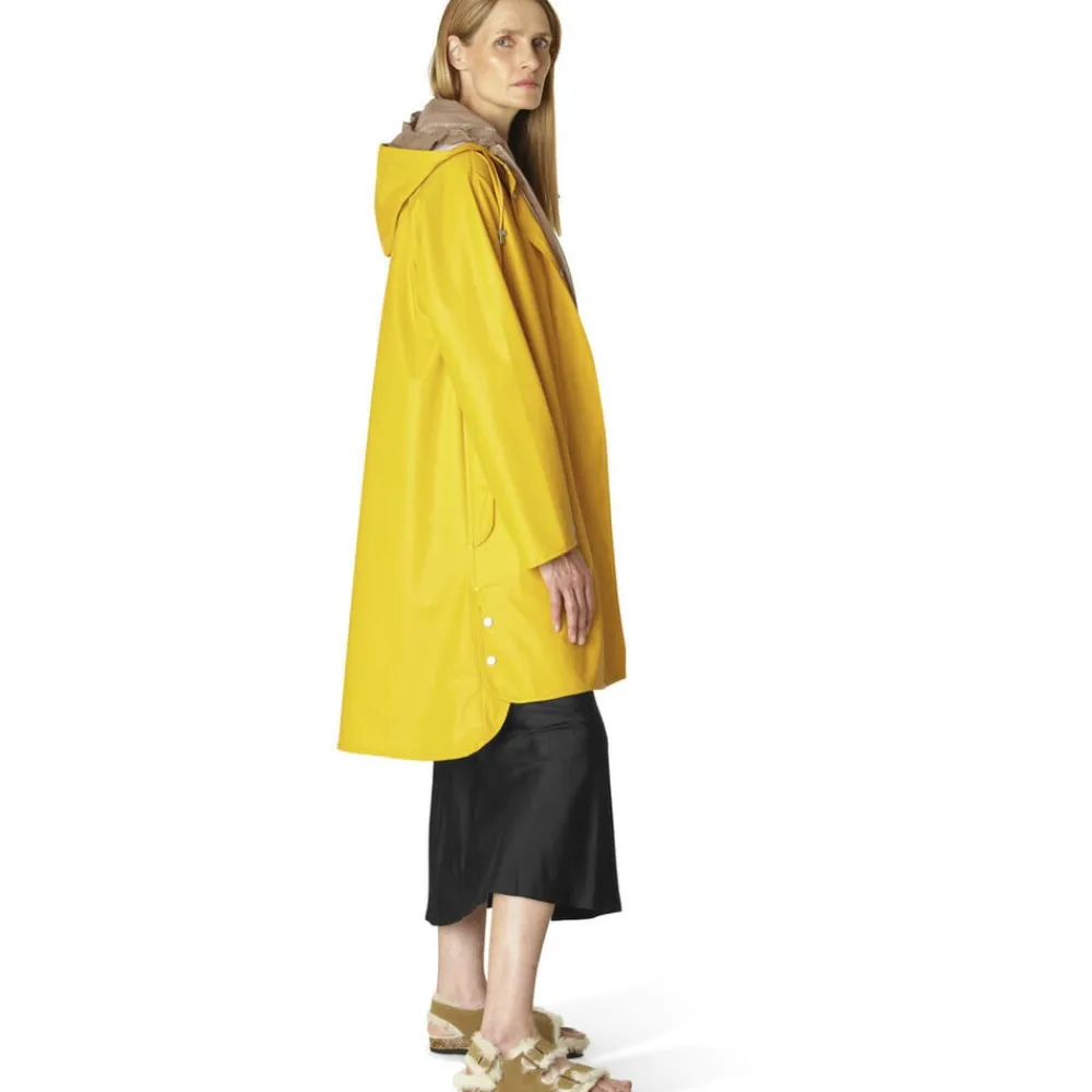 10 RAIN71>ILSE JACOBSEN New