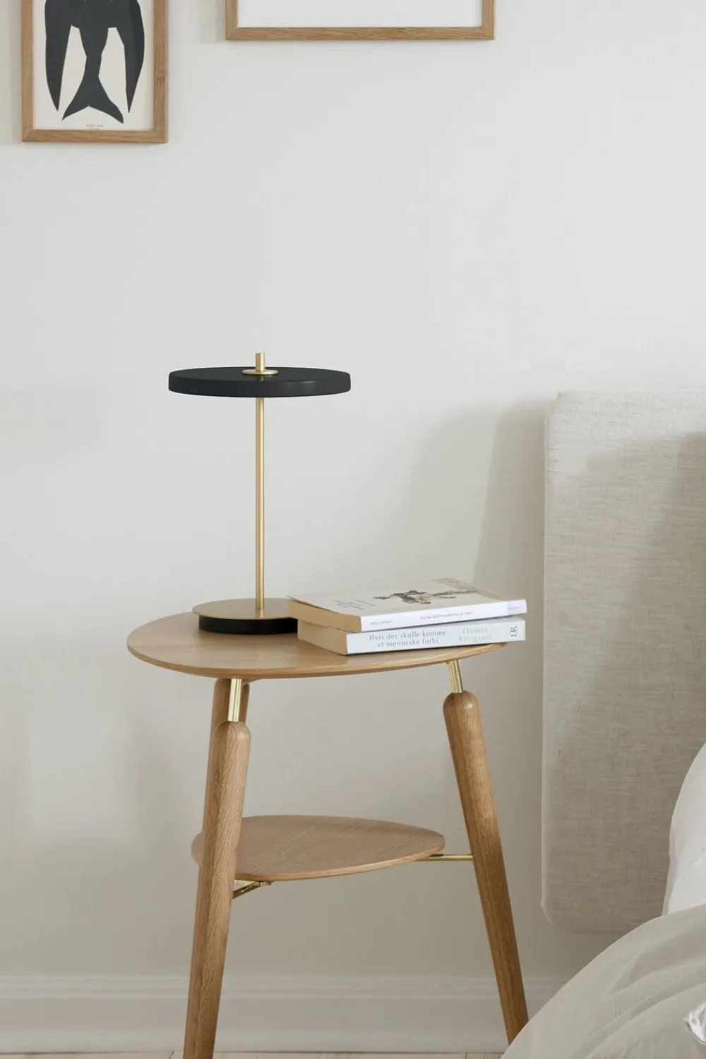 UMAGE Ateria Move Portable Table Lamp Black Best