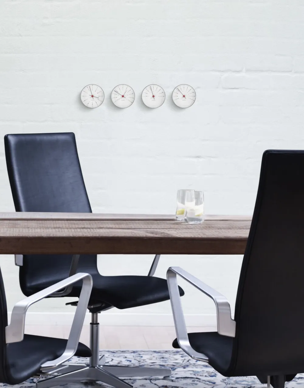Arne Jacobsen Clocks Bankers Vægur, Ø 12 cm