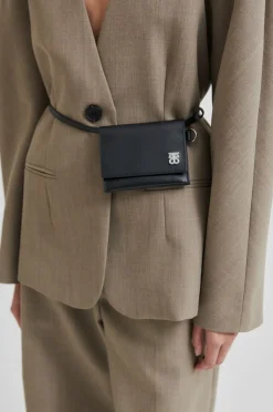 Dame Second Female Belta Leather Bag