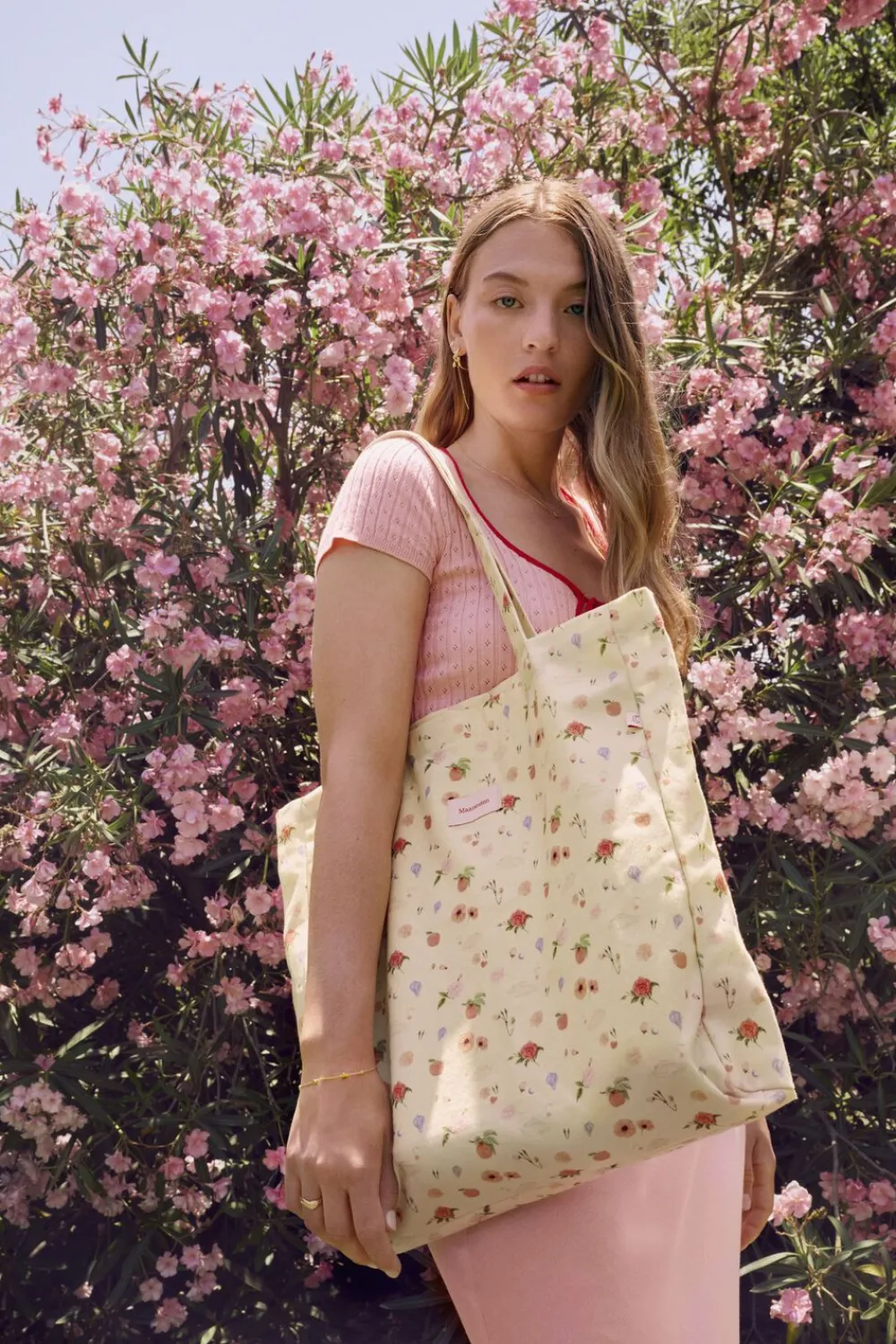 Canvas Totebag Roses and Shells>Maanesten Hot