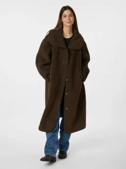 Dame Neo Noir Carmen Teddy Coat