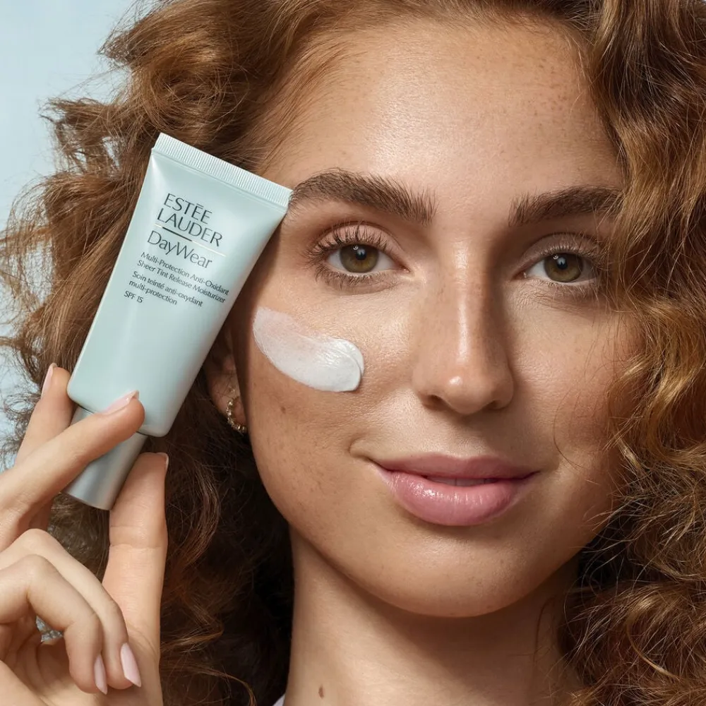 Estée Lauder DayWear Sheer Tinted Moisturizer SPF 15 Clearance