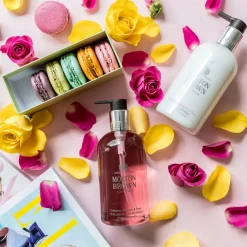 Molton Brown Delicious Rhubarb & Rose Fine Liquid Hand Wash Hot