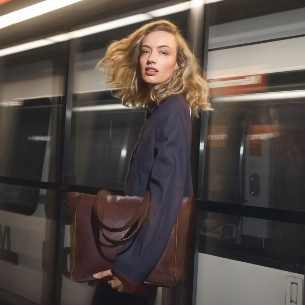Embermbg Shopper, Soft Vintage>Markberg Sale