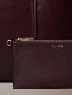EMBLEM AOP TOTE W/ POUCH><noscript><img width=