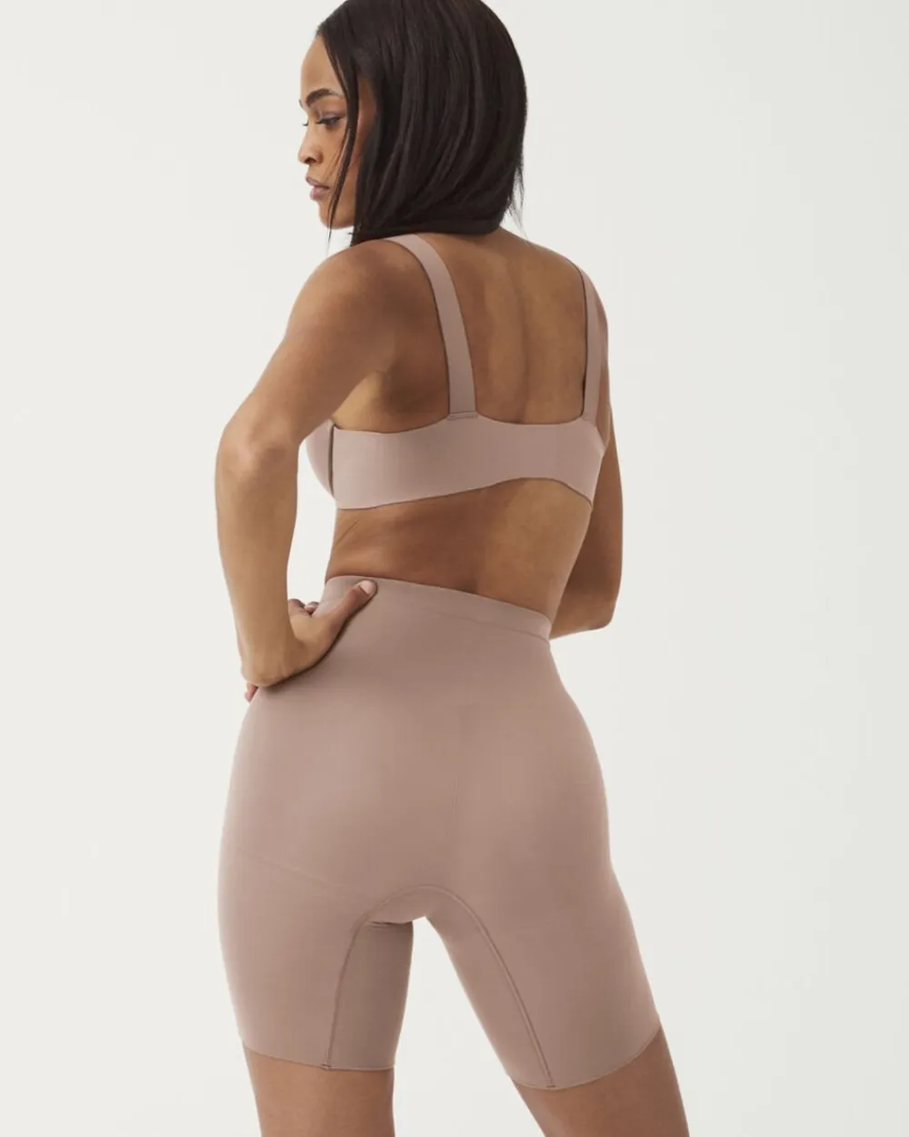 EVERYDAY SHAPING EVERYDAY SHAPING SHORT>Spanx