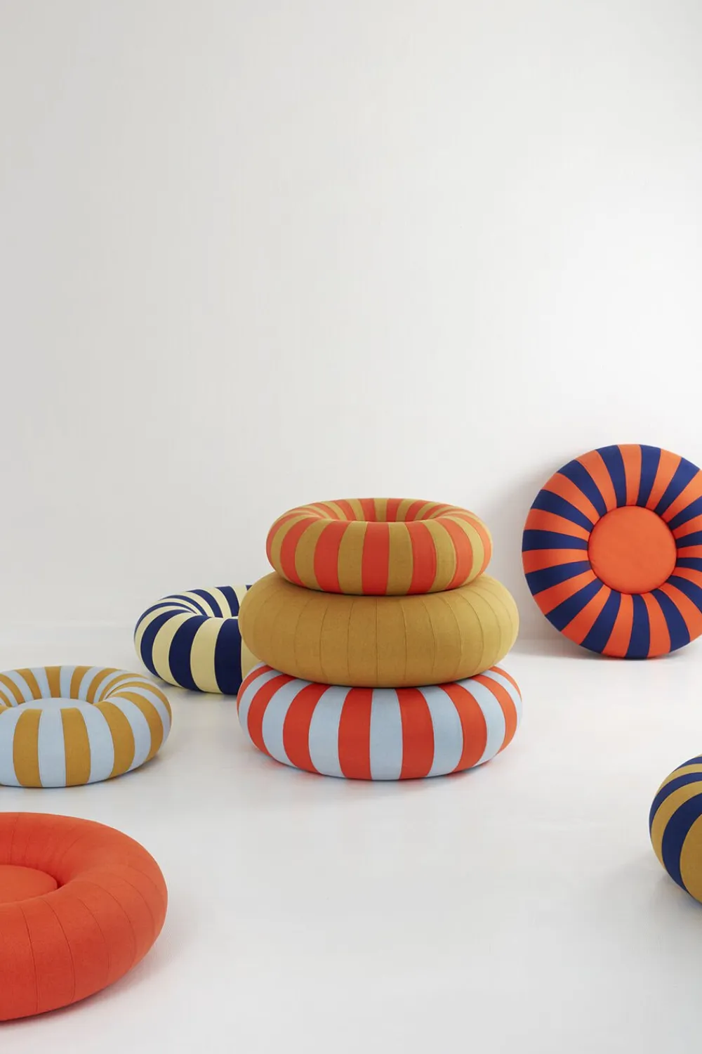 Studio About FLOAT, MEDIUM, DARK BLUE/YELLOW Sale