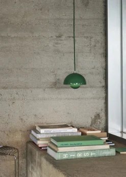 &Tradition Flowerpot Pendant VP10 Signal green Best