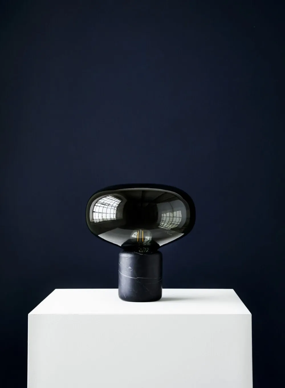 New Works Karl-Johan bordlampe