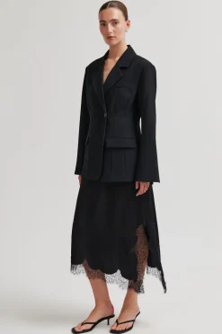 Dame Second Female Lacia Skirt