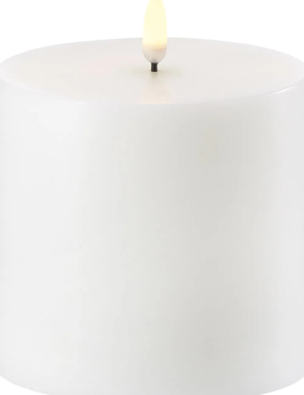 Uyuni LED Pillar Candle - Nordic White - 10,1 x 10 cm New