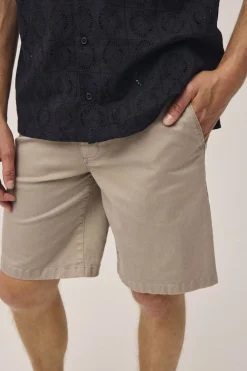 Medley 2G chino shorts><noscript><img width=