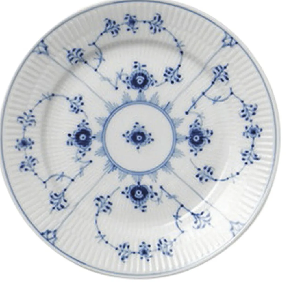 Royal Copenhagen Musselmalet Riflet 19 cm. flad tallerken Clearance