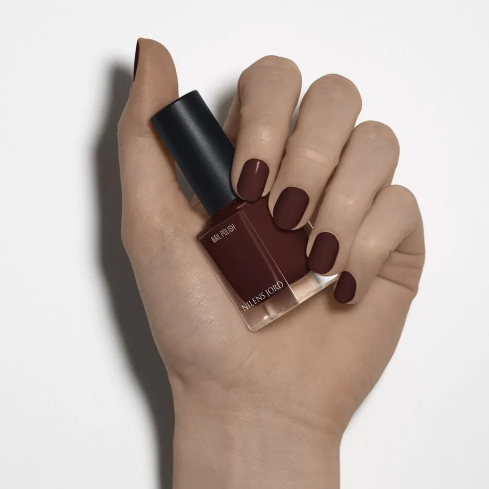 Nilens Jord Nail Polish Dark Burgundy Best