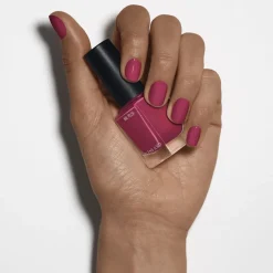 Nilens Jord Nail Polish Fuzzy Fuchsia