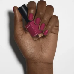 Nilens Jord Nail Polish Fuzzy Fuchsia