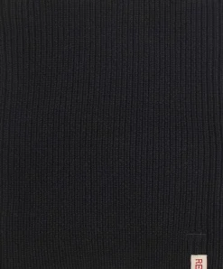 RVLT / Revolution Neck Warmer