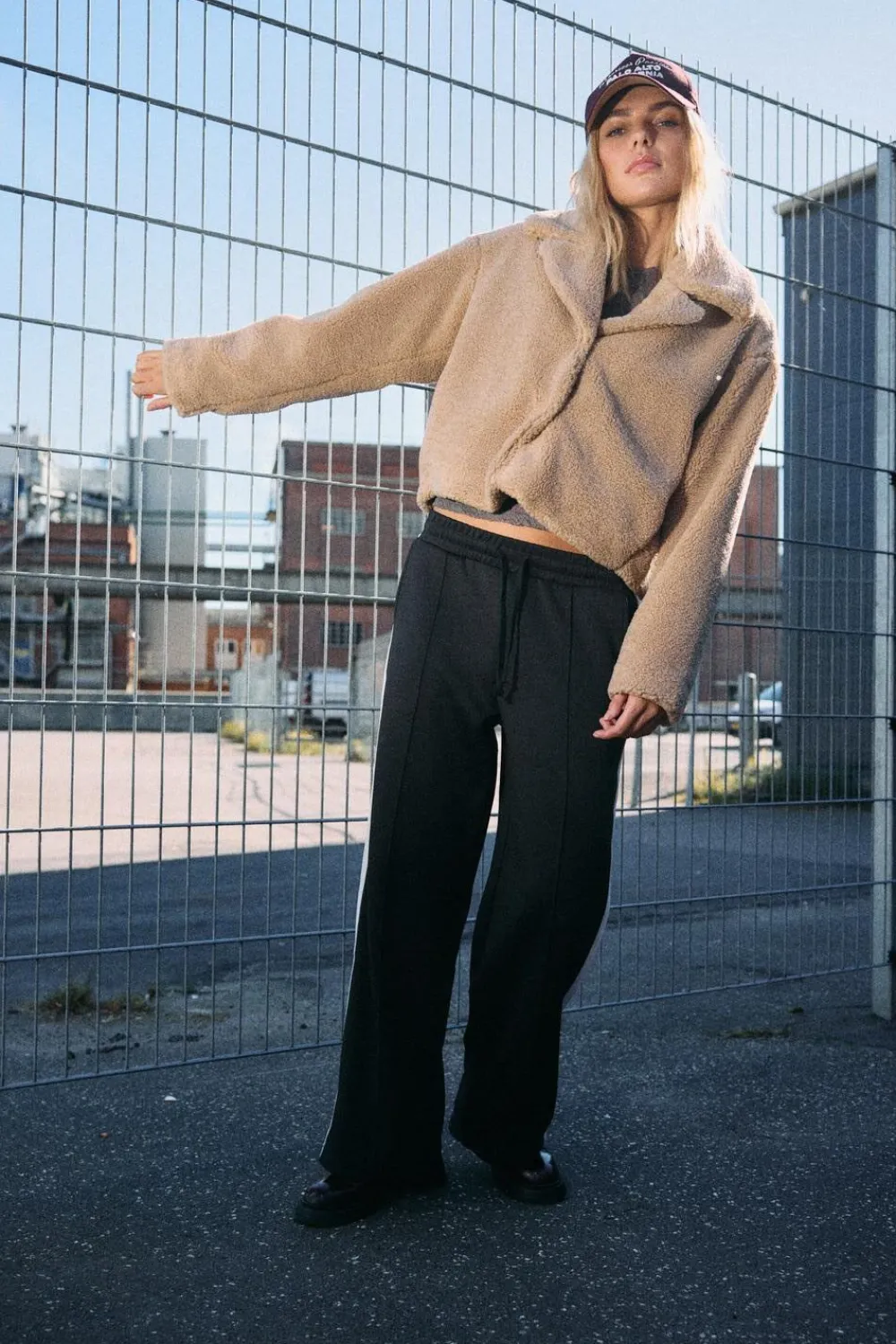 NMNATI CROP TEDDY JACKET FWD NOOS>Noisy may Sale