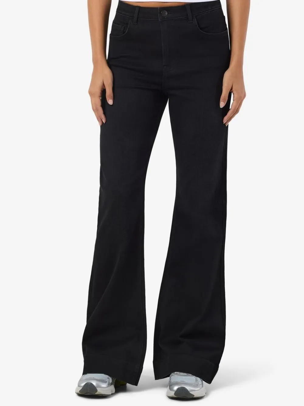 Dame Noisy may NMROOXY HW FLARE JEANS VI581BL NOOS