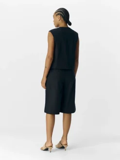 OBJAURA RE WAISTCOAT 139><noscript><img width=