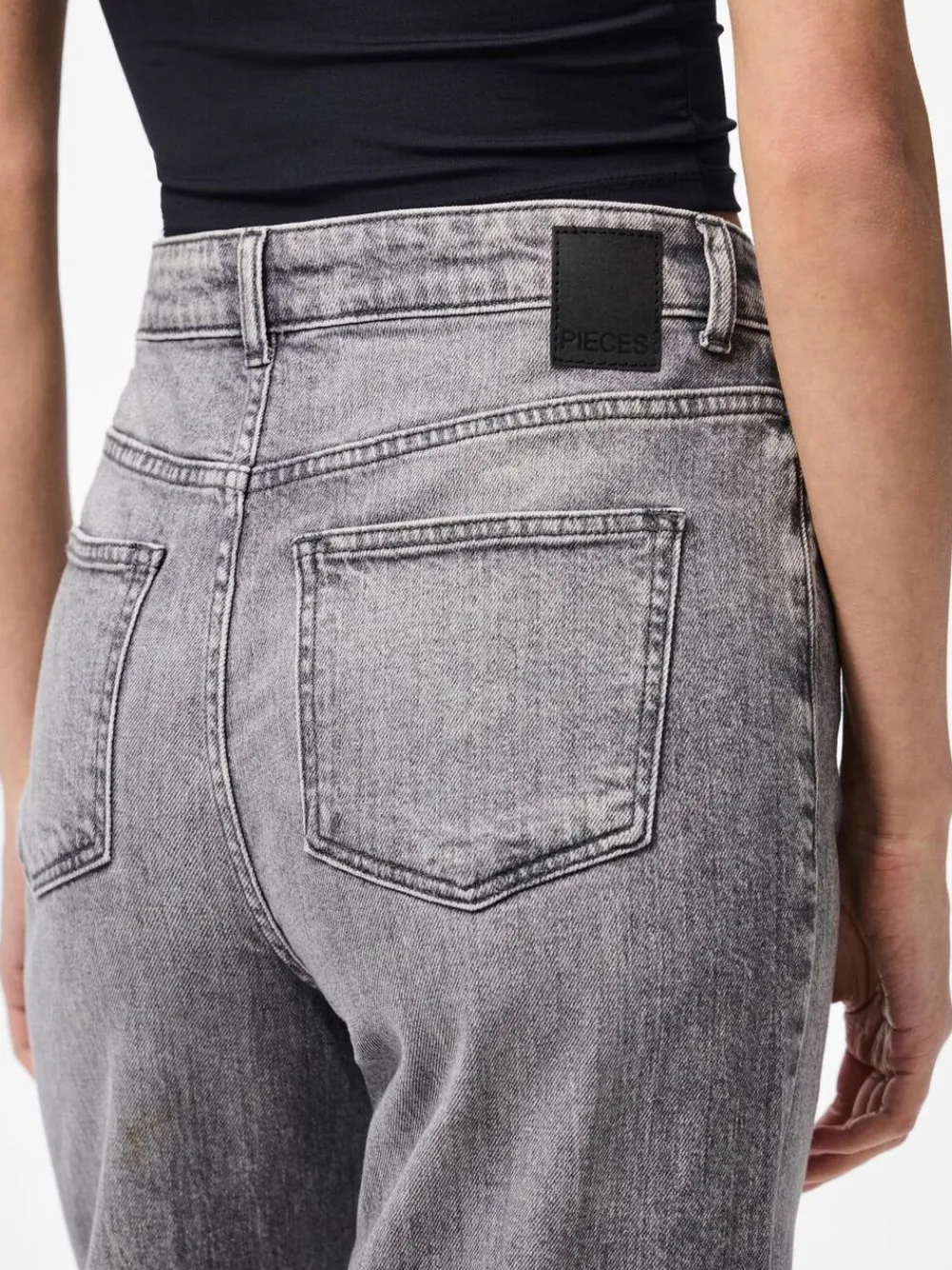 Dame Pieces PCSILKE MW WIDE JEANS MG NOOS BC