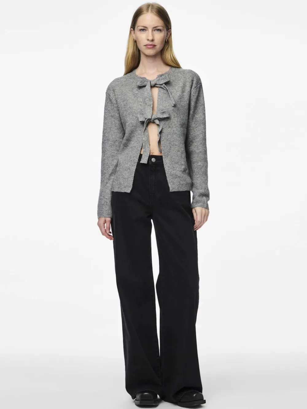 PCSILLY LS REV TIE KNIT NOOS BC>Pieces Clearance