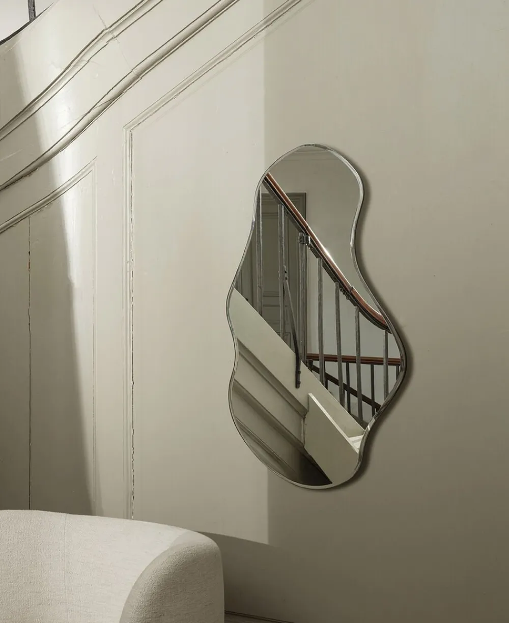 Pond Mirror - Large - Dark Chrome>Ferm Living New