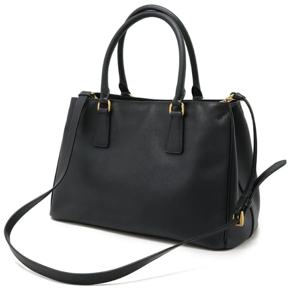 Dame Prada Vintage Prada Galleria Bag