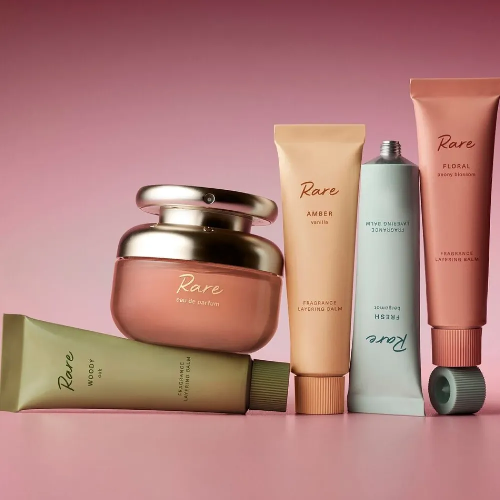 RARE BEAUTY Rare Fragrance Layering Balm - Layering duftbalsam