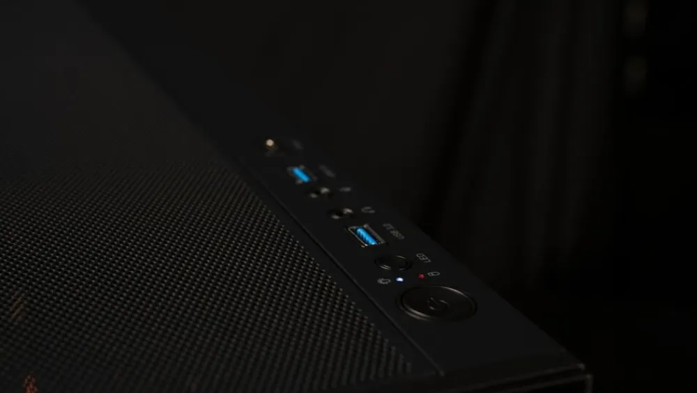 RGBeast TR708 - 9070XT Gaming PC>Shark Gaming Online