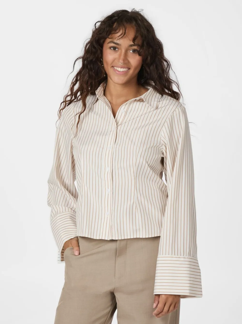 Dame Neo Noir Rosa Solid Shirt