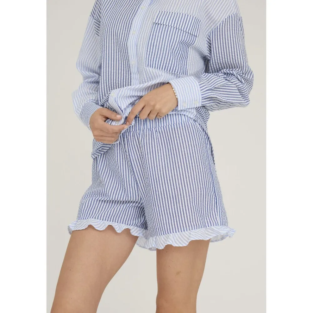 Salvador shorts>A-VIEW Discount