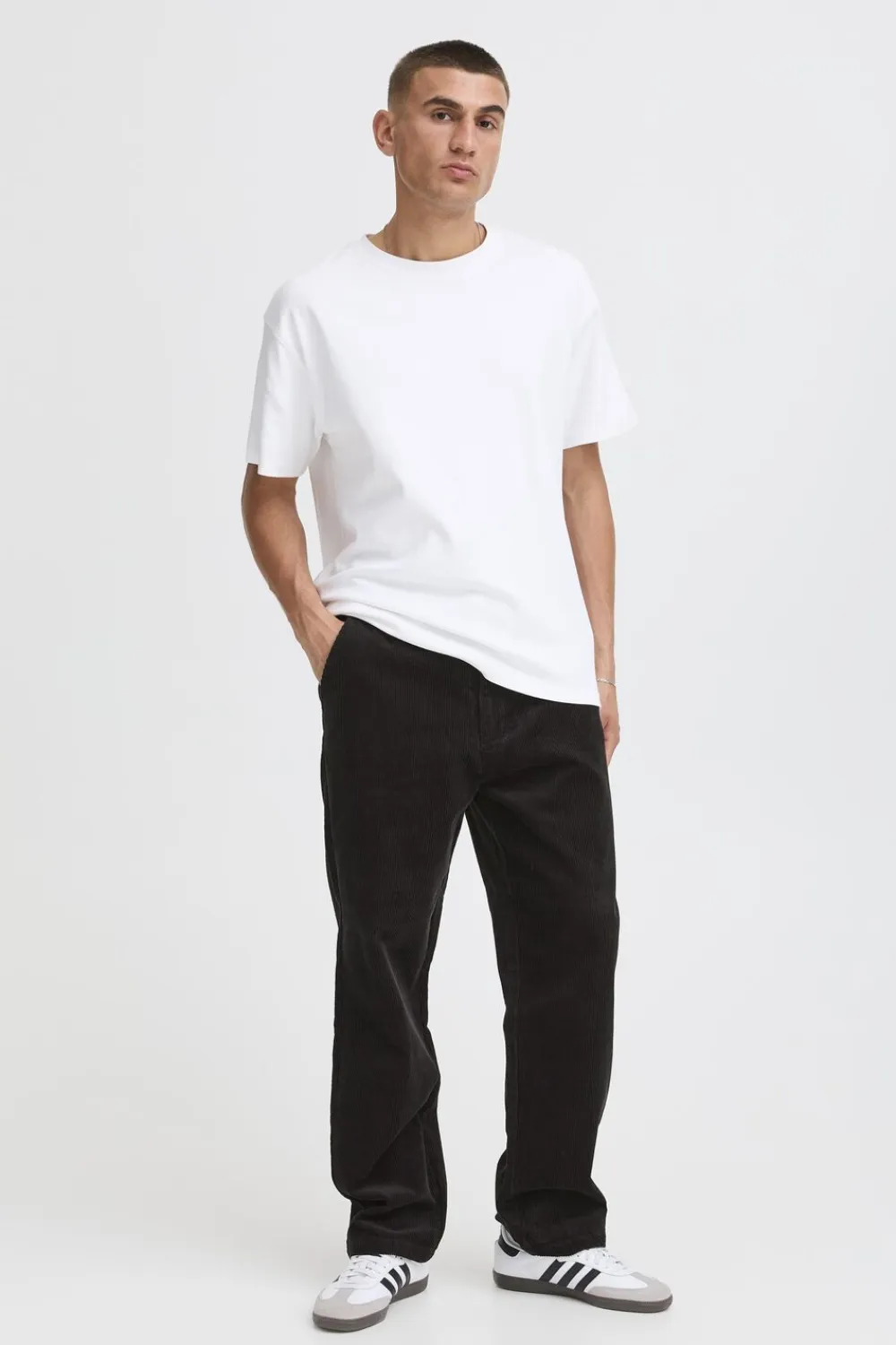 !Solid SDGUTTI ALANIN True black Hot