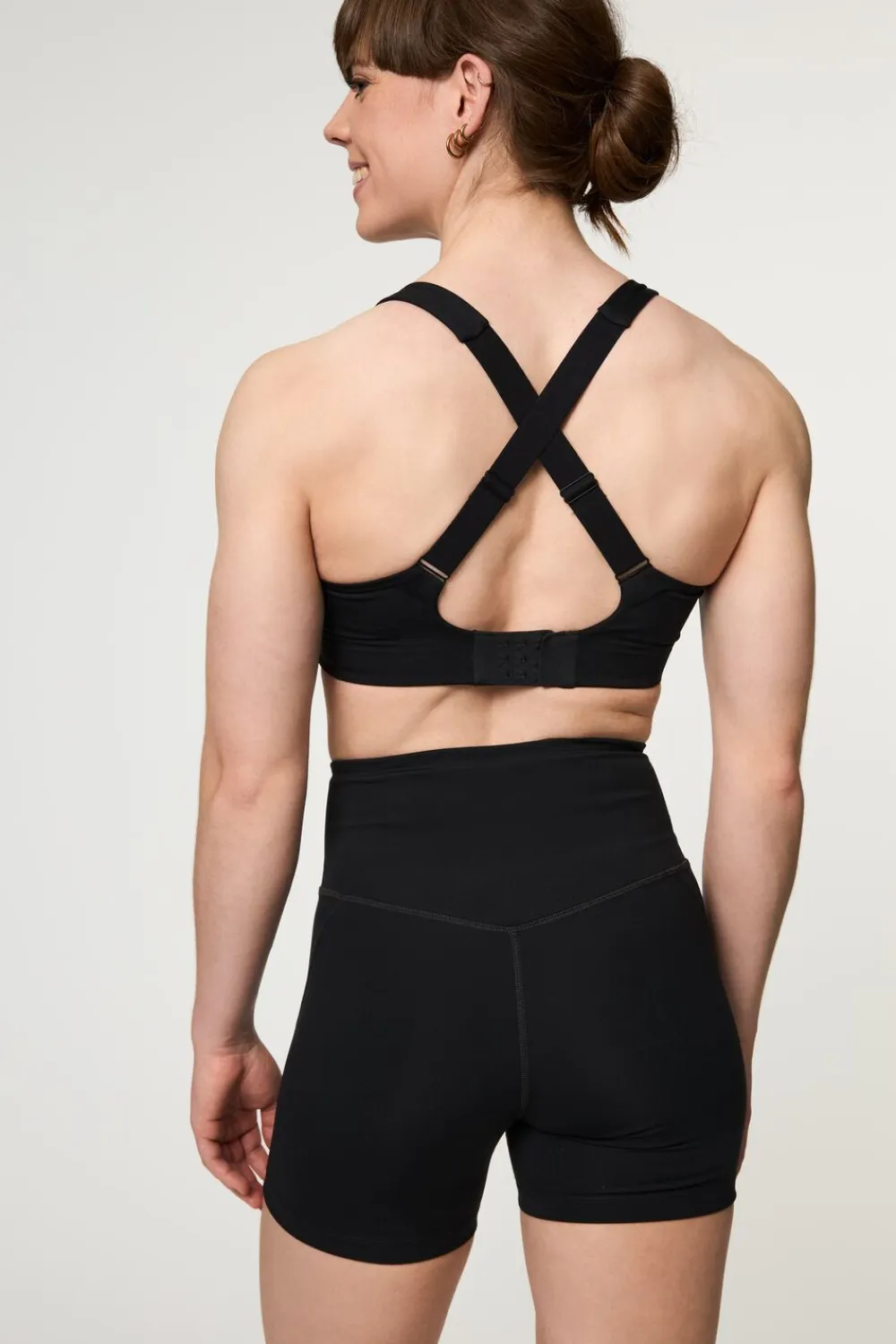 Simone High Support Bra>Girlfriend Collective