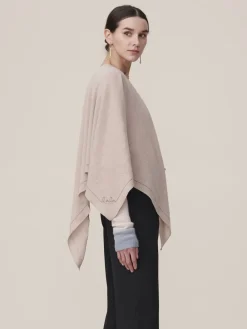 Triangle Solid Logo M - 100% cashmere>Lala Berlin New
