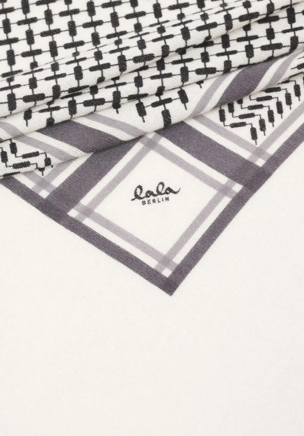 Dame Lala Berlin Triangle Trinity Classic L - 100% cashmere