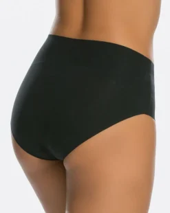 Undie-tectable Brief><noscript><img width=