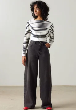 Dame Levi's XL STRAIGHT INFLUENTIAL LADY