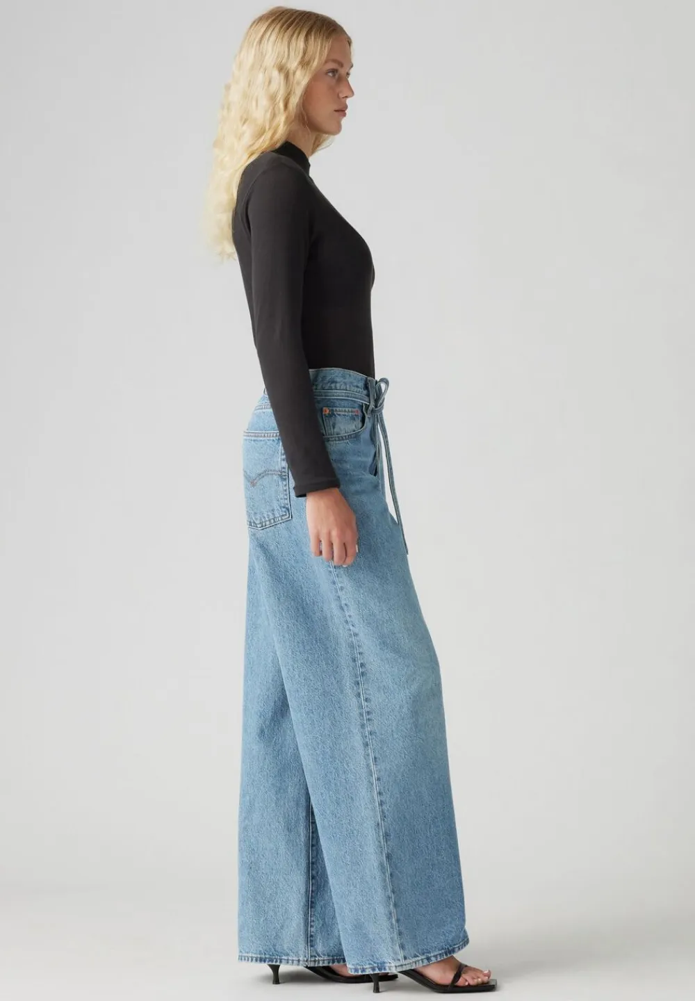 XL STRAIGHT THANKS FRIEND>Levi's Hot
