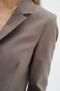 ZellaIW Classic Short Blazer><noscript><img width=